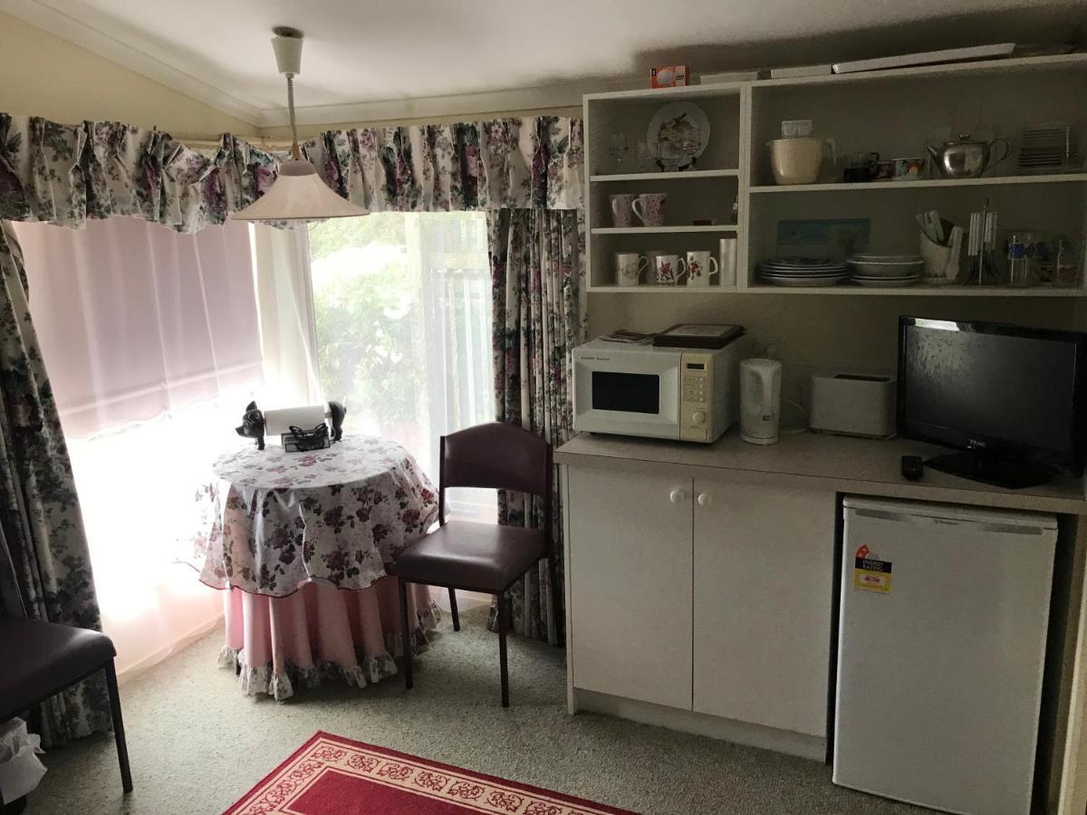 Lanaud Farm Stay Allansford Екстериор снимка